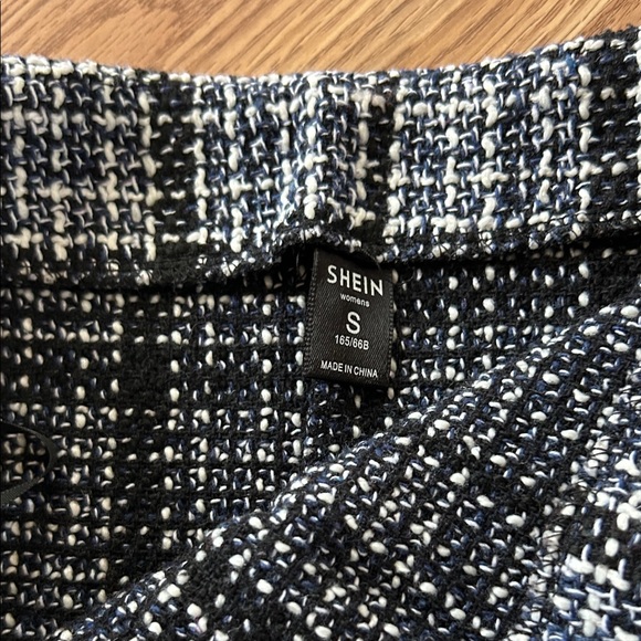 SHEIN Black and White Tweed Fringe Mini Skirt - Picture 2 of 3